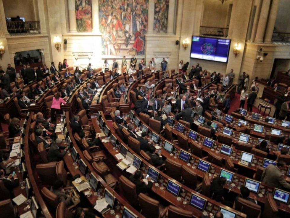 Senado colombiano rechaza la consulta popular de Petro