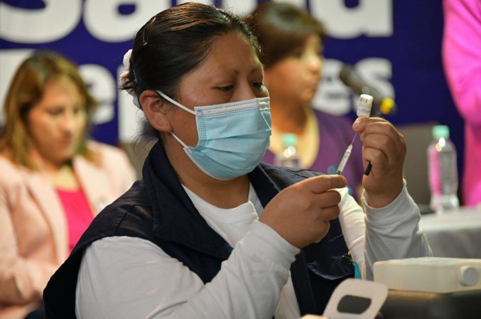 Distribuyen más de 1,5 millones de dosis contra la influenza