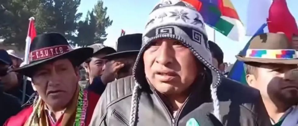 “No tengo miedo a ser aprehendido”: Ponciano Santos aparece en la marcha evista