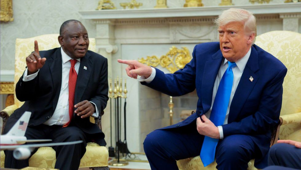 Trump “embosca” al presidente de Sudáfrica
