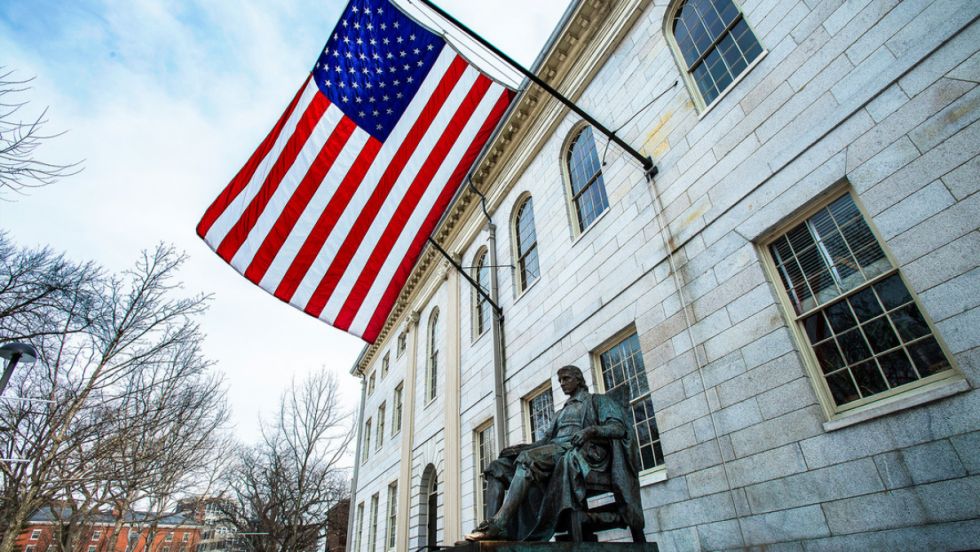 Harvard demanda a la Administración Trump 
