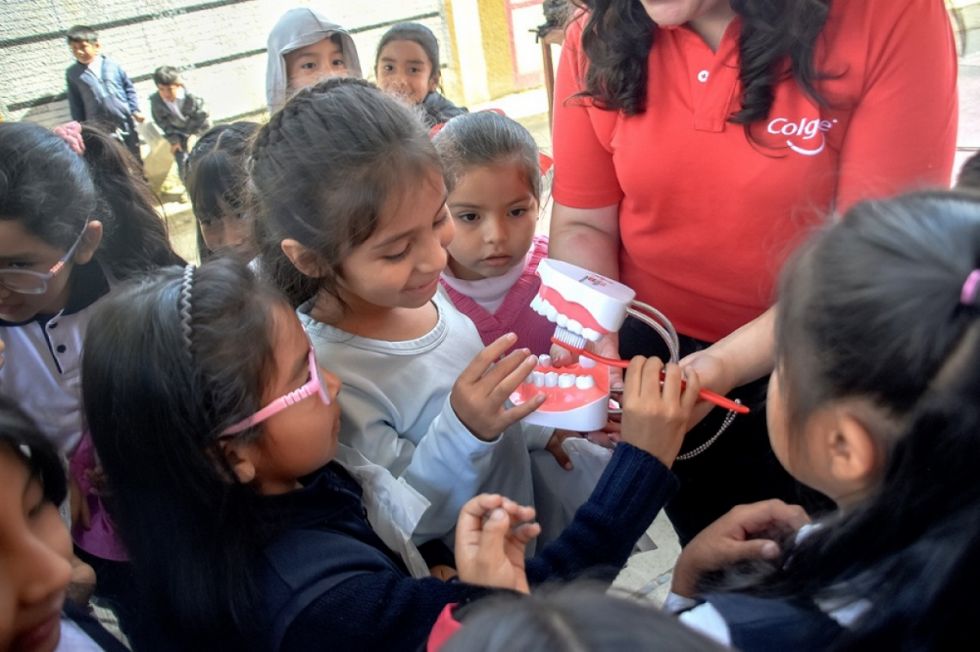 Entregarán pastas y cepillos dentales a escolares de Tarija 
