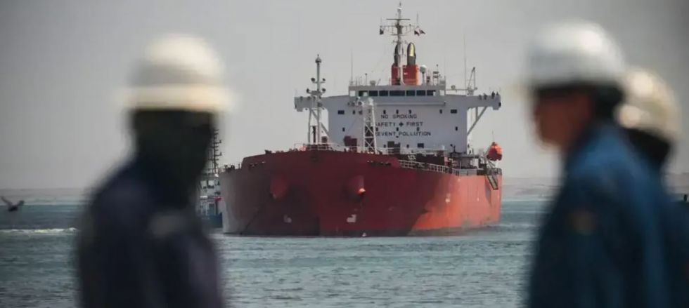 Gobierno: Este jueves inicia la descarga de 120 millones de litros de combustible en puertos de Chile y Perú