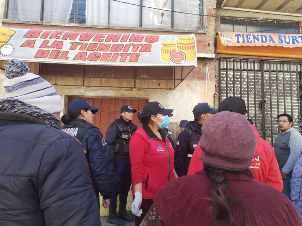 Detectan en 35 comercios turriles de aceite ocultos
