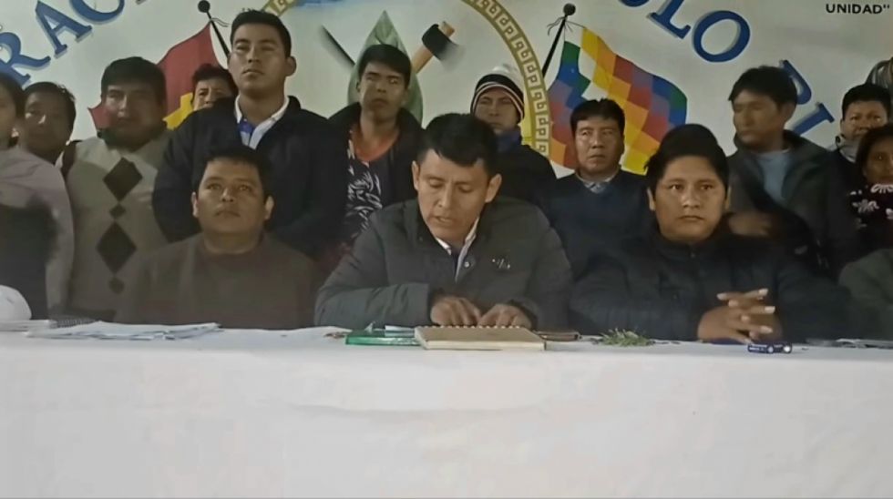 Destituyen a Andrónico como ejecutivo de su federación del Trópico