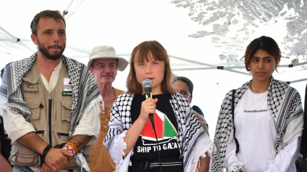 Thunberg y Hassan zarpan hacia Gaza desafiando bloqueo israelí