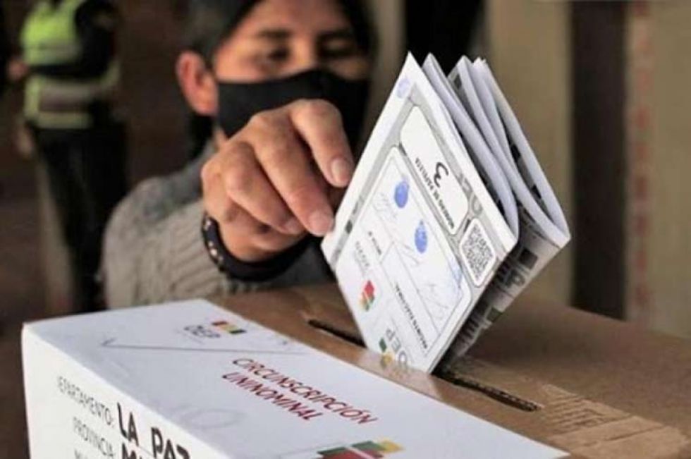 Rumbo al 17A: El TSE recibirá hasta el lunes las fotos de los candidatos para la papeleta 