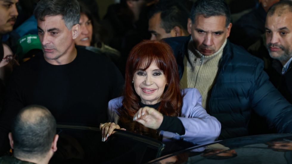 Argentina: van tras bienes de Cristina Fernández