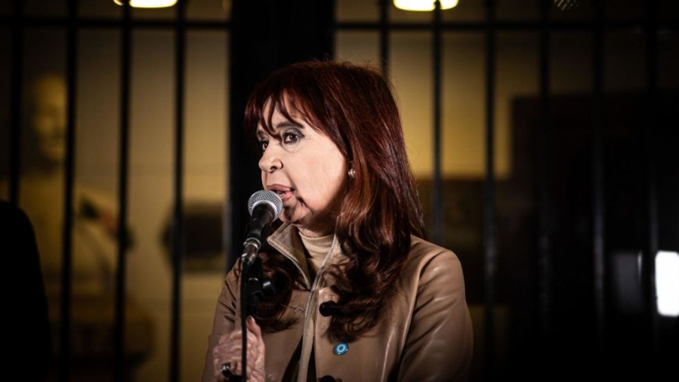 Cristina Fernández solicita que prisión sea domiciliaria