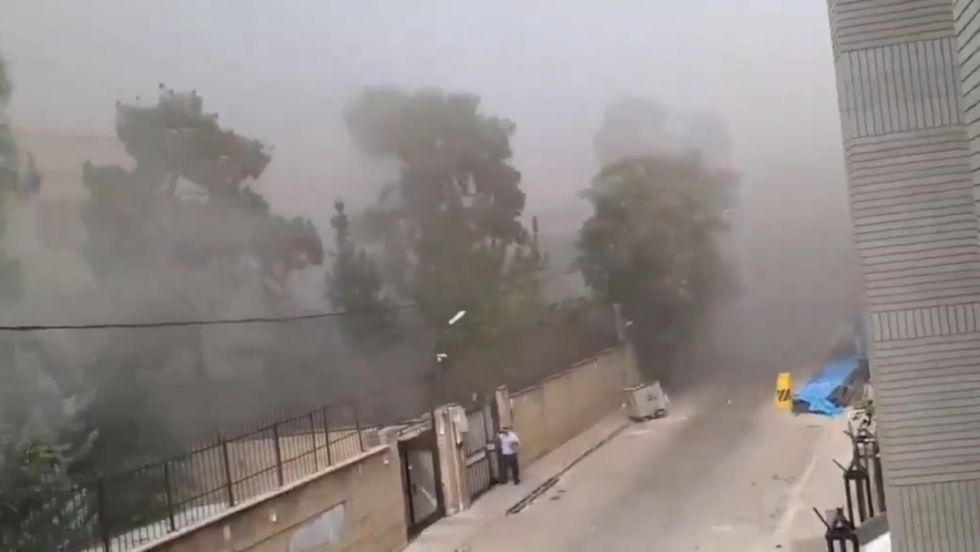 Reportan que Israel detonó coches bomba en Teherán