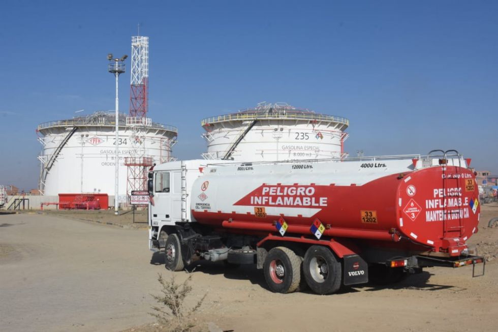 YPFB distribuirá 77 millones de litros de combustible