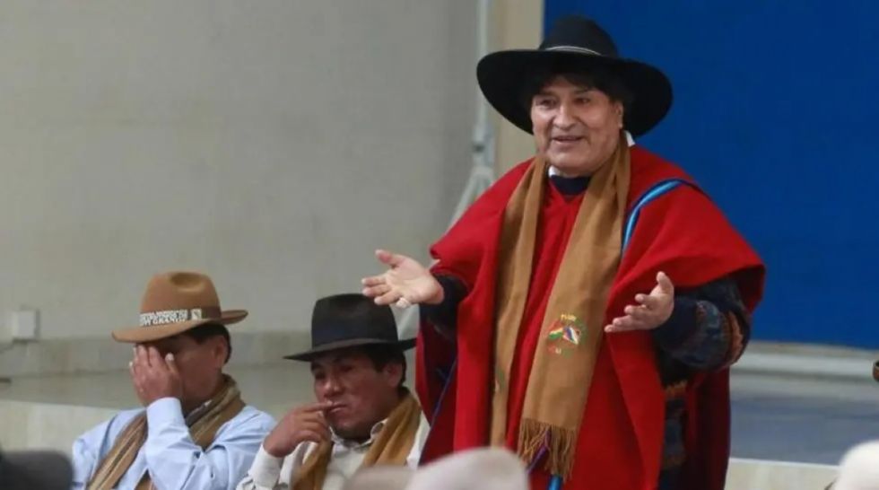 Evo sobre las elecciones: “A este paso, de lejos gana la derecha”