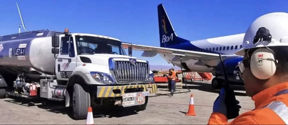 Aerolíneas que operan en Bolivia dicen que el Gobierno garantizó combustible “por lo menos hasta fin de año”
