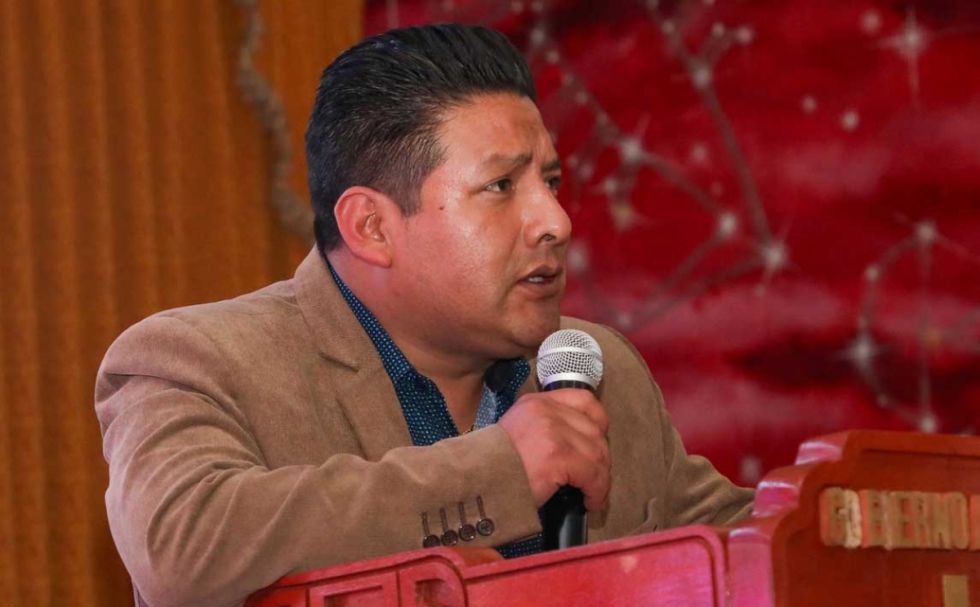 Gobernador Quispe lamenta ‘crisis total’