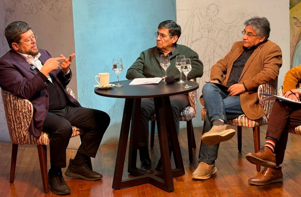 Samuel revela que conversó con China y Rusia y les cuestionó su enfoque sobre el litio