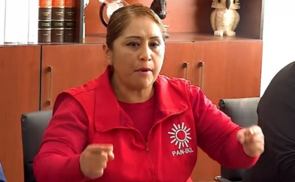 Ruth Nina no se presenta en la Fiscalía; los denunciantes exigen su aprehensión