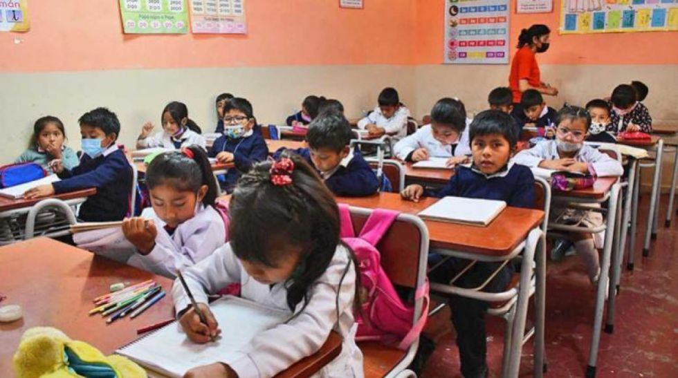 Ministerio ajustará el calendario escolar por la ampliación de las vacaciones 