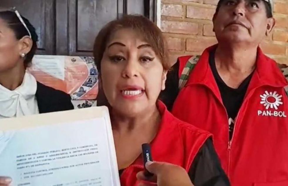 Ruth Nina denuncia que se pretende forzar su aprehensión