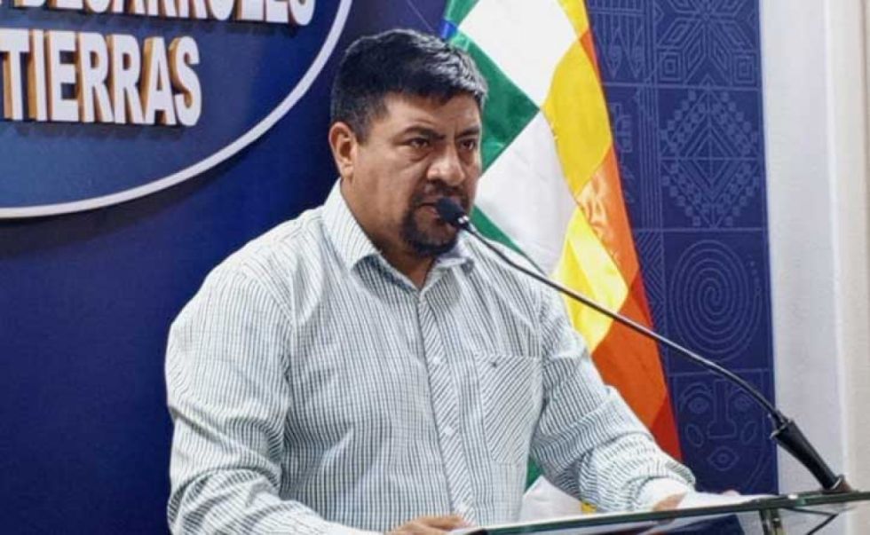 Ministro Flores garantiza la seguridad alimentaria