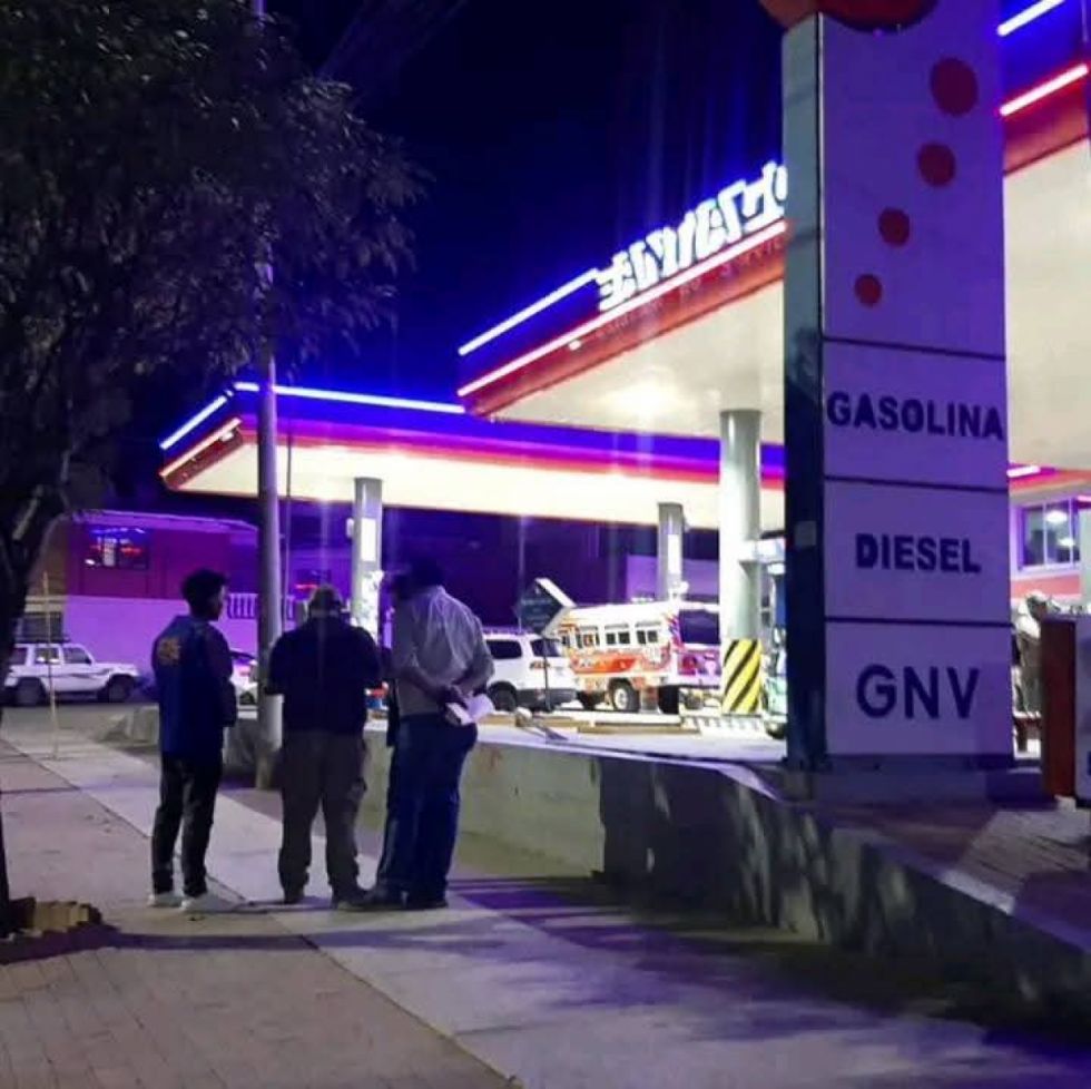 Investigan venta irregular de combustible en dos surtidores 