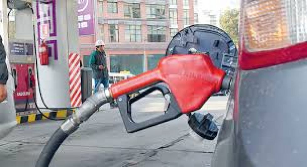 Privados importan el 3% del combustible autorizado