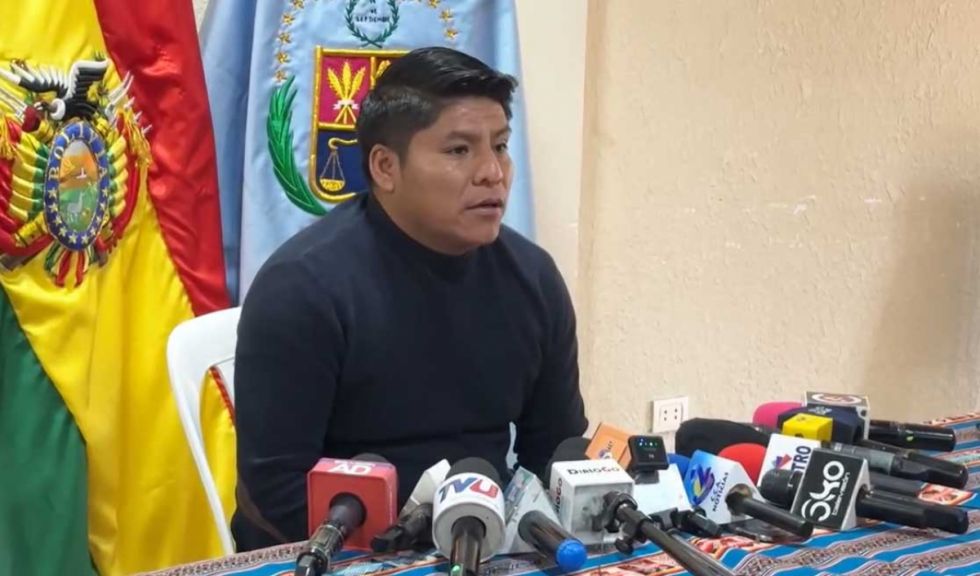 Loza ratifica campaña por el nulo y descarta apoyar a Andrónico