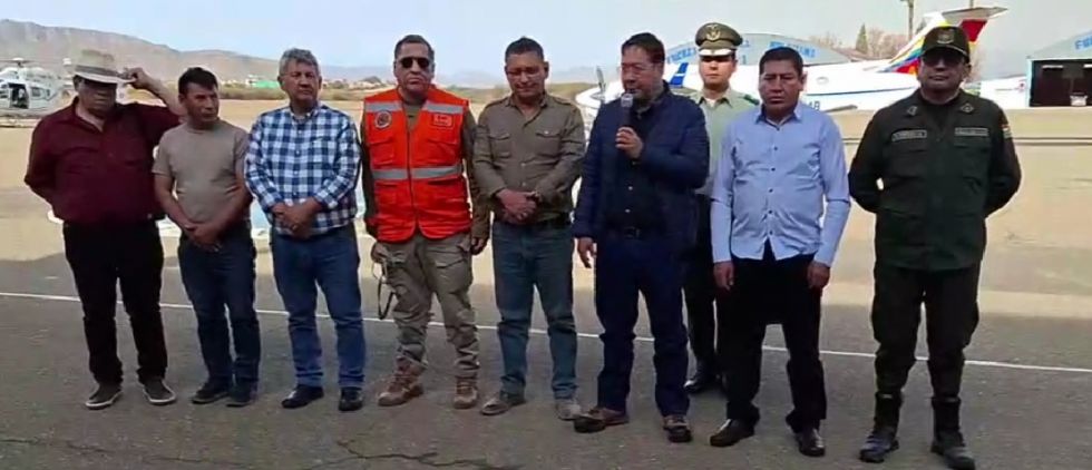 Luis Arce: “Vamos a tener dos helicópteros trabajando para sofocar el incendio en Tarija”