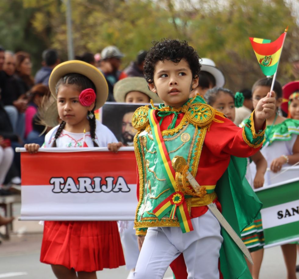 Bicentenario: La crisis no apaga la esperanza de una Bolivia próspera