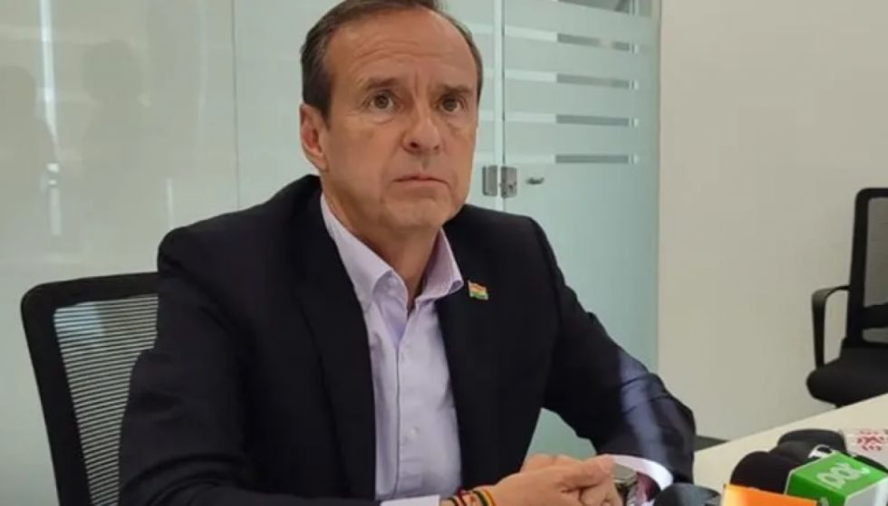 “Infórmele al país entero”, Tuto no ve motivos para asistir a la reunión con Arce 