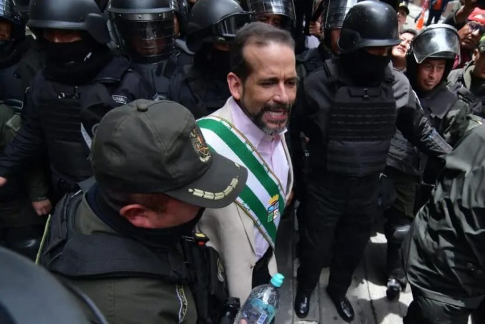 Camacho enfrenta dos audiencias para modificar su situación legal