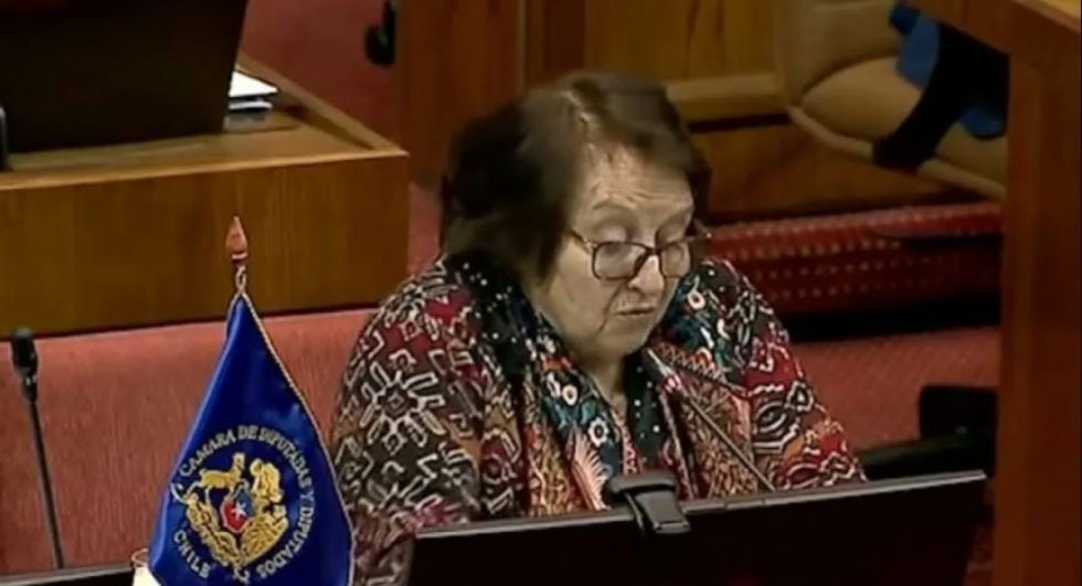 Diputada chilena desata polémica al vincular a bolivianos con “falta de oxígeno cerebral”