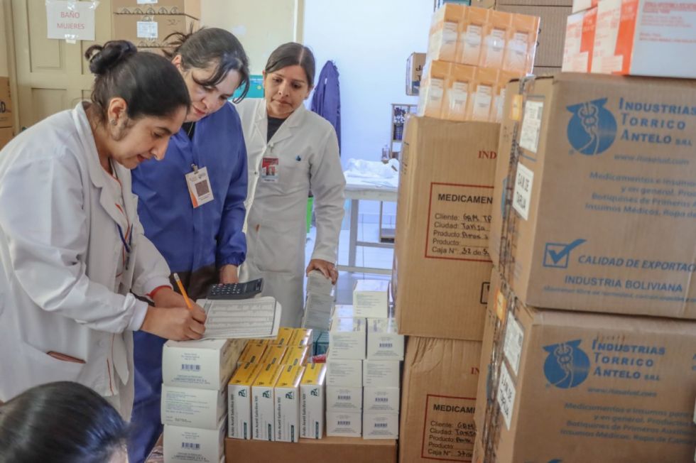 Dotación de medicamentos llega a 30 centros de salud