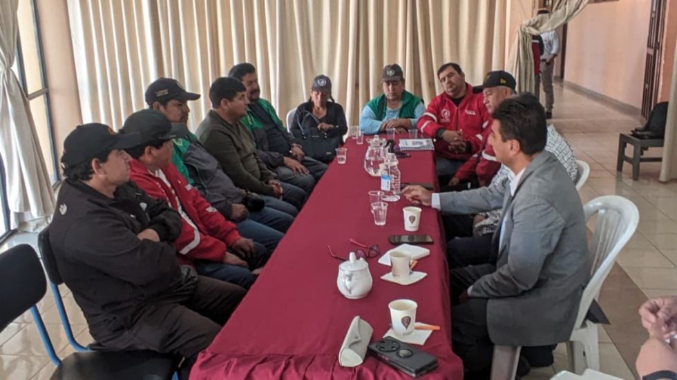 Tras acuerdo con el Alcalde, trabajadores de EMAT garantizan el recojo de la basura 