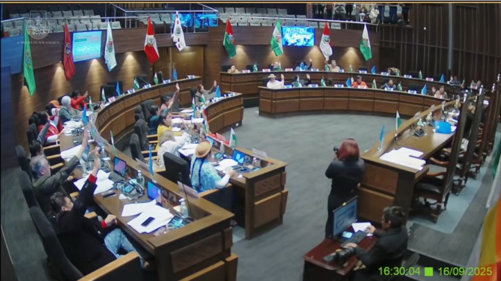 Senado mantiene el bloqueo de créditos