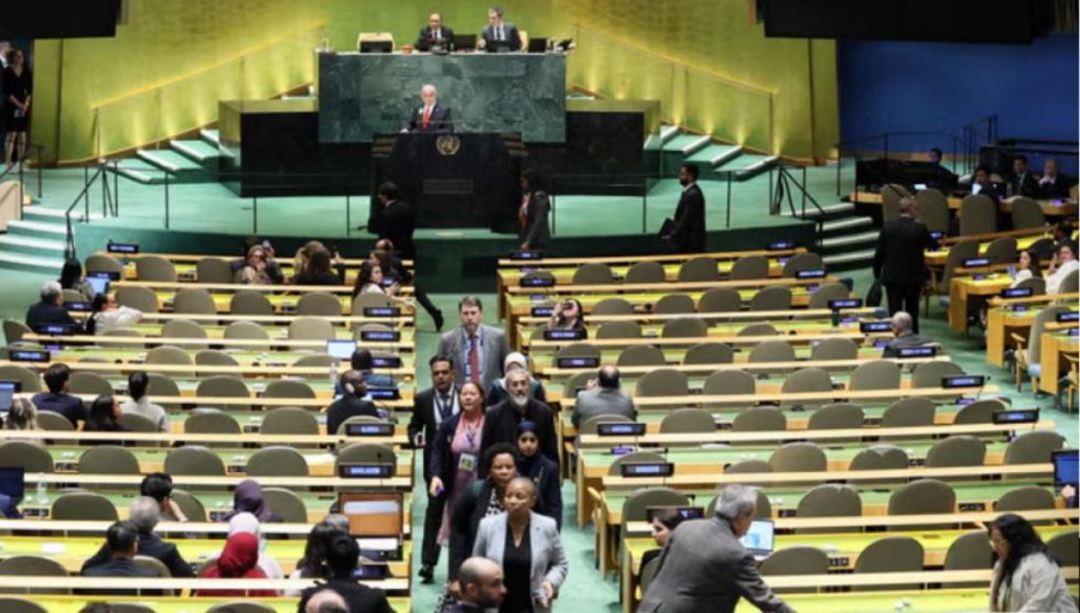 Netanyahu habla en la ONU, delegaciones dejan la sala
