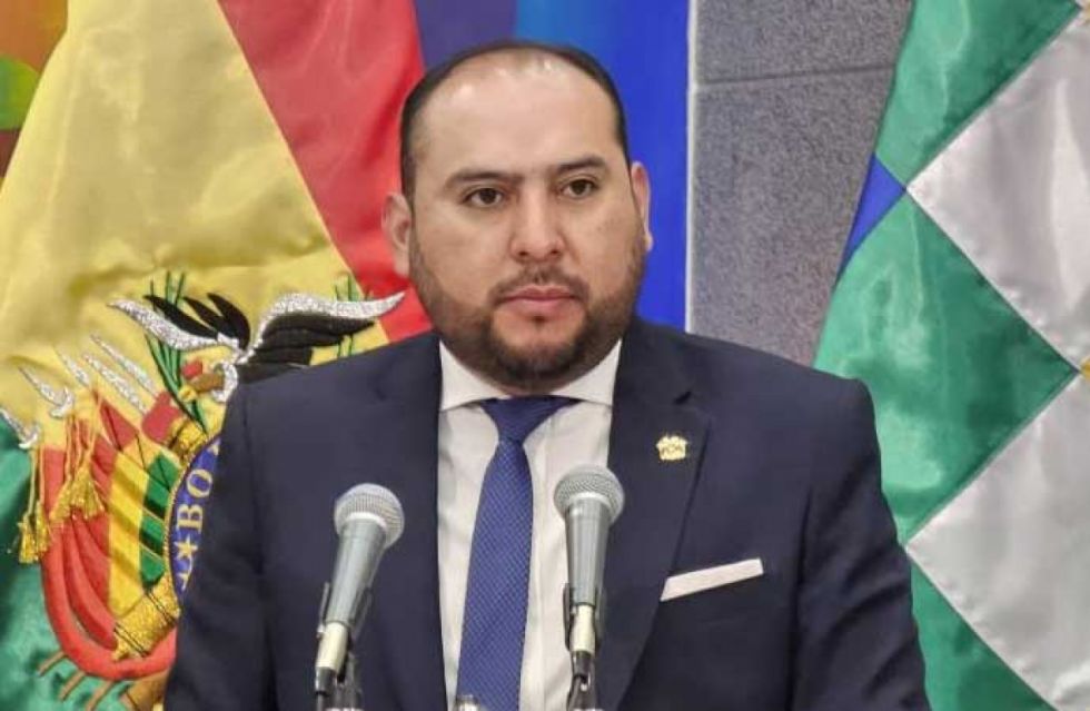 Ministro confirma que sigue vigente la orden de aprehensión contra Marcelo Arce 