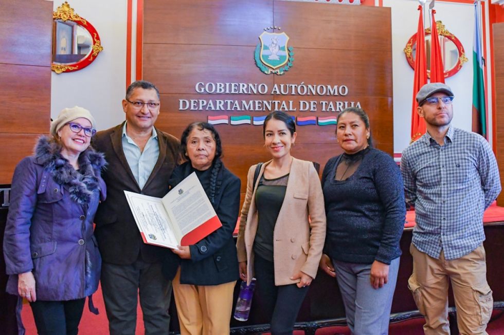 Gastronómicos y artesanos reciben sus personerías jurídicas 