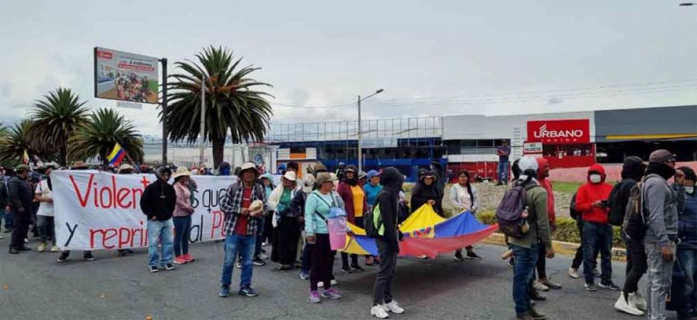 Continúan las protestas y bloqueos en Ecuador
