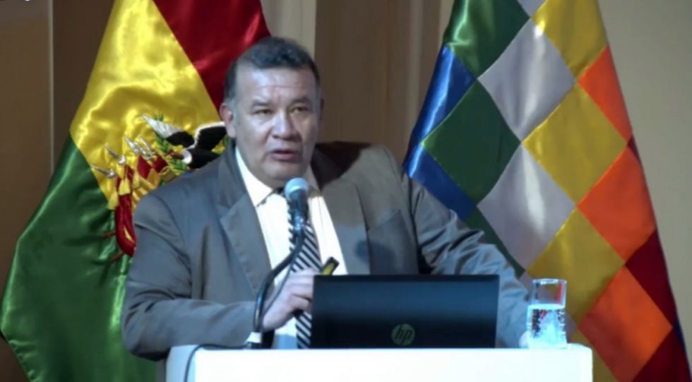 El INE revela un decrecimiento económico de -2,40% en Bolivia 