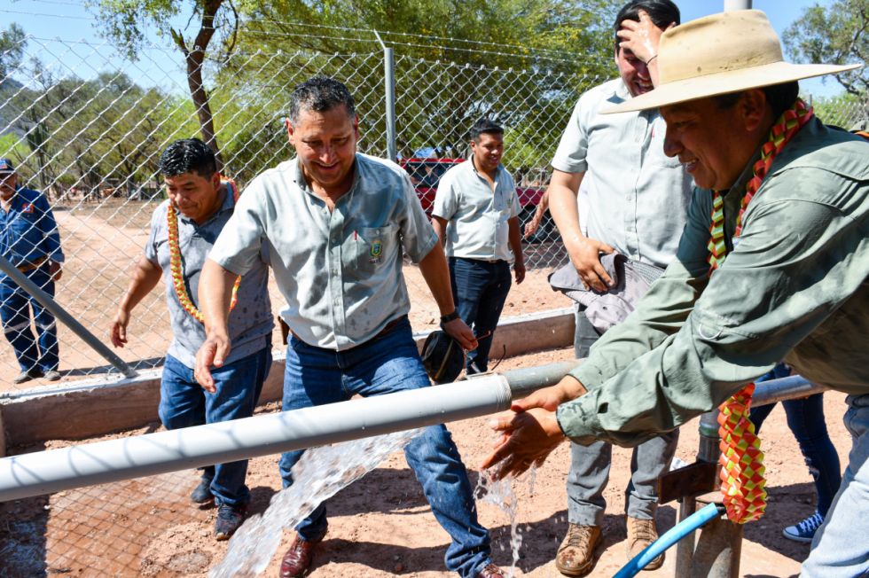 Gobernación  entrega un pozo  de agua en Iguiraty