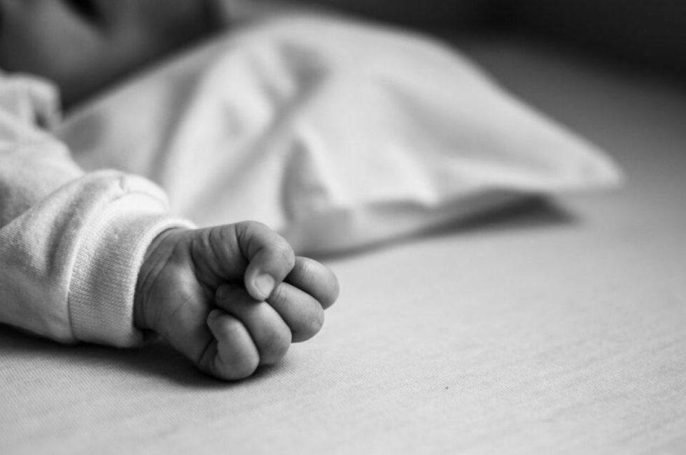Infanticidio en Cochabamba: Un hombre de 18 años asfixió a su bebé 