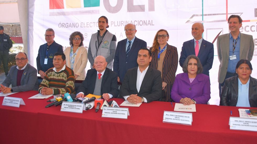 Elecciones: TSE rechaza recurso de Libre