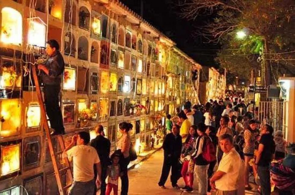Confirmado: Gobierno traslada el feriado por el Día de Todos Santos al lunes 3 de noviembre