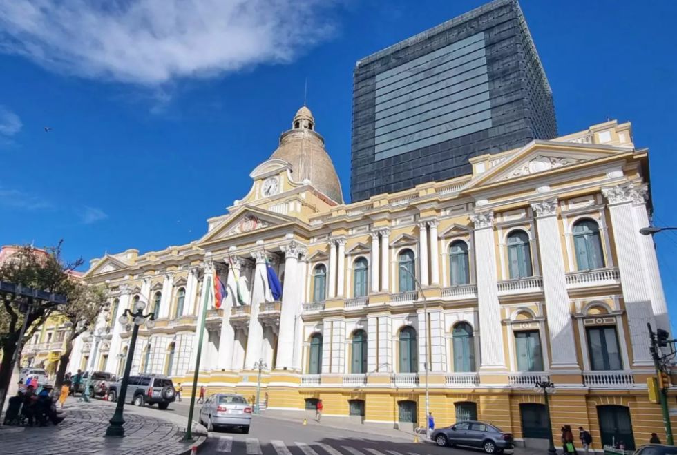 Arce: Nos negaron créditos para asfixiar al pueblo