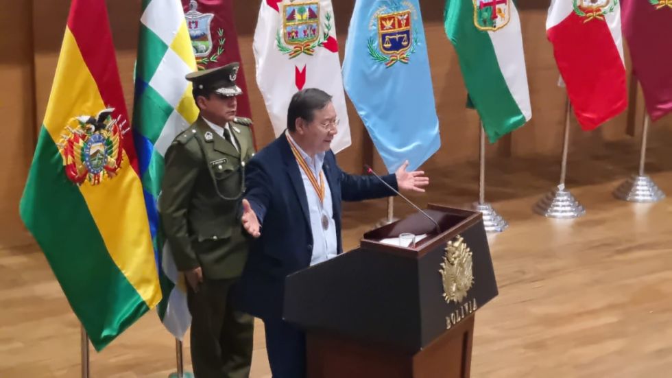 Arce reprocha por el ‘bloqueo económico’