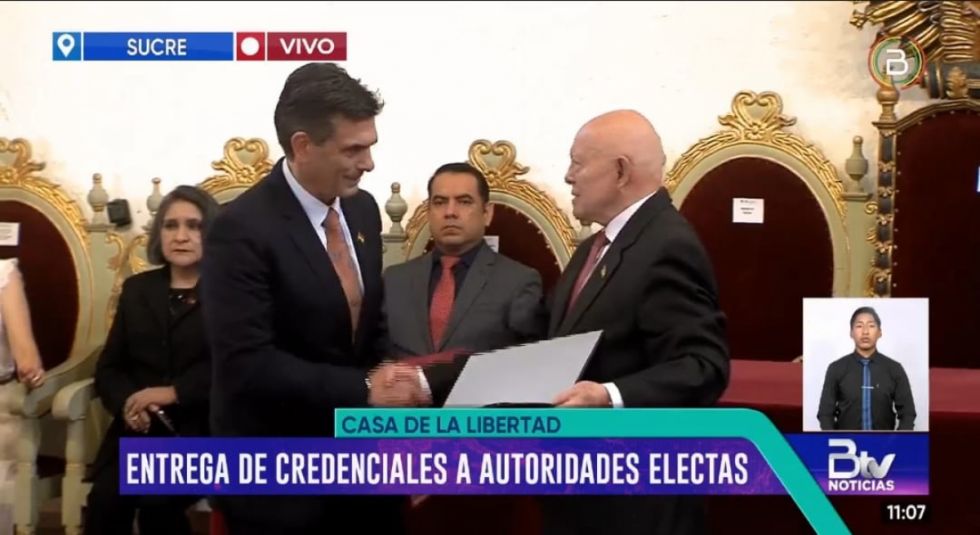 “Bolivia vive un momento difícil”: mensaje de Hassenteufel en la entrega de credenciales