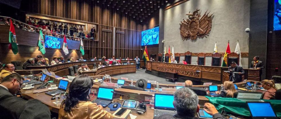 Senado alista sesión para definir comisiones y comités