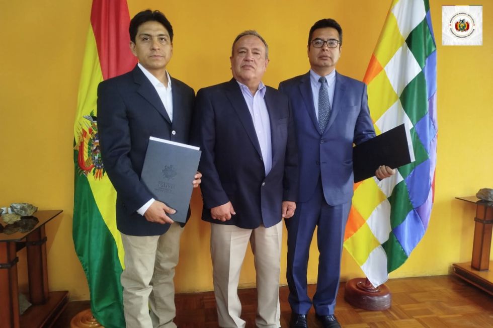 Posesionan a nuevos directores de la AJAM y del Senarecom