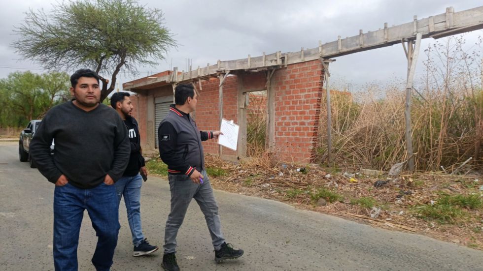 Concejal identifica lotes “de engorde” con planimetrías