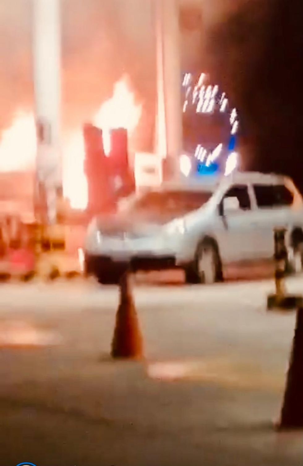 Surtidor estalla en Portachuelo: niña y adulto con graves quemaduras (video)